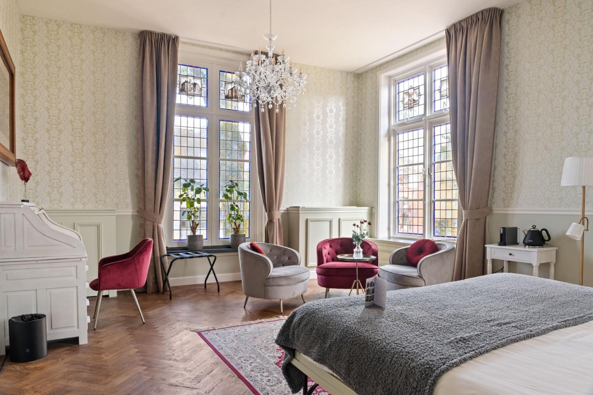 Boetiekhotel Ons Oude Raadhuis Hooge Zwaluwe Экстерьер фото