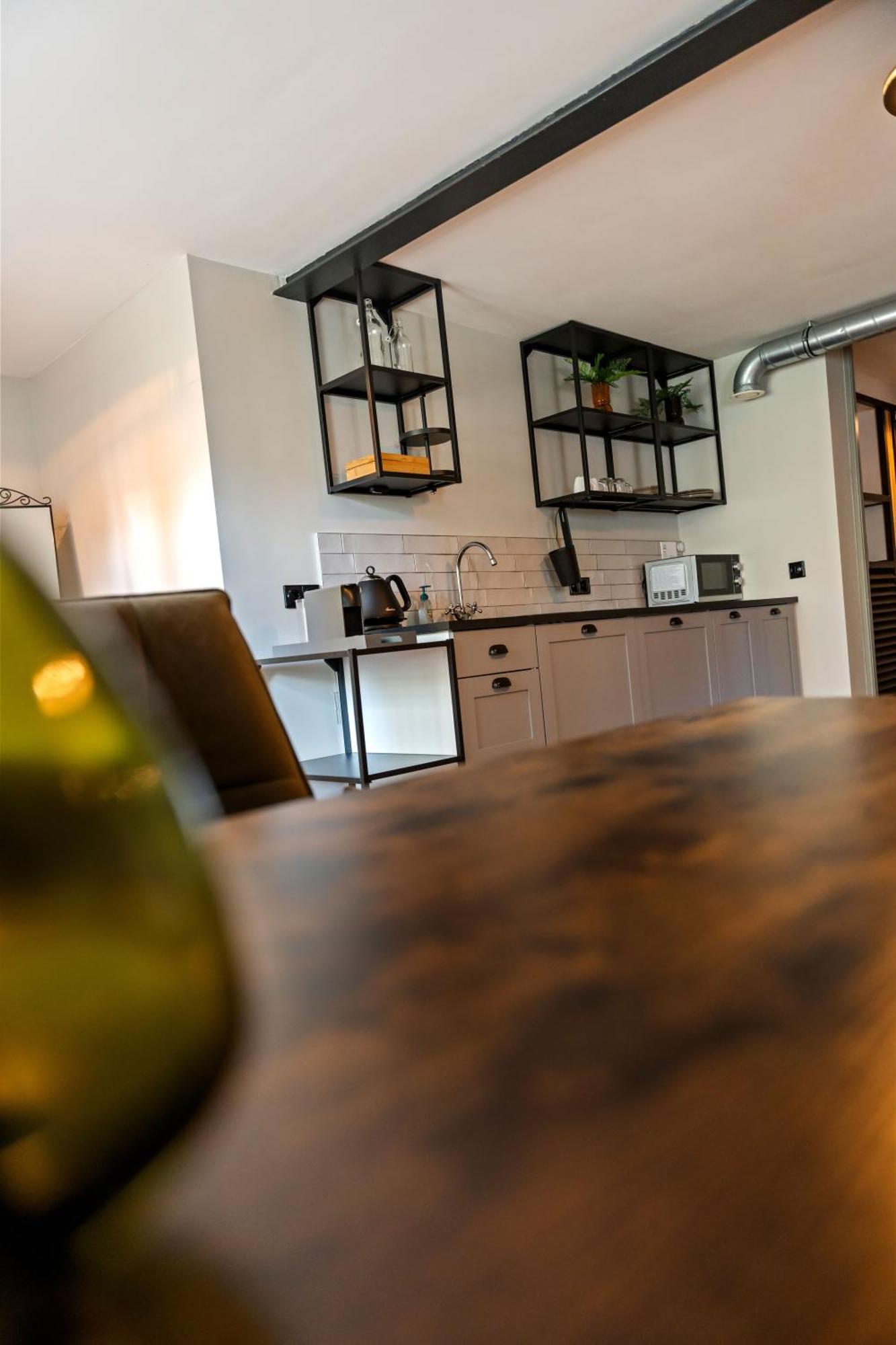 Boetiekhotel Ons Oude Raadhuis Hooge Zwaluwe Экстерьер фото