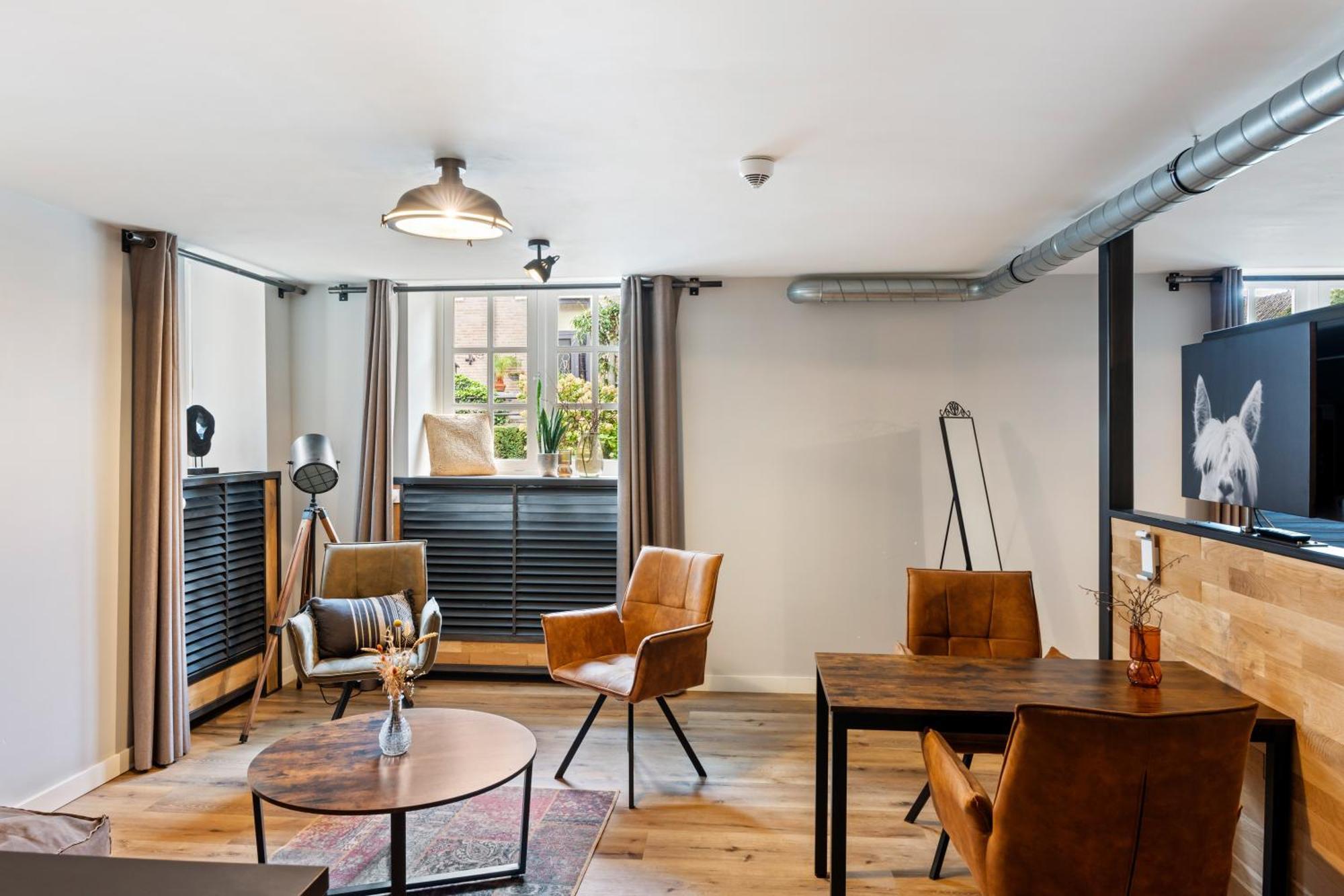 Boetiekhotel Ons Oude Raadhuis Hooge Zwaluwe Экстерьер фото