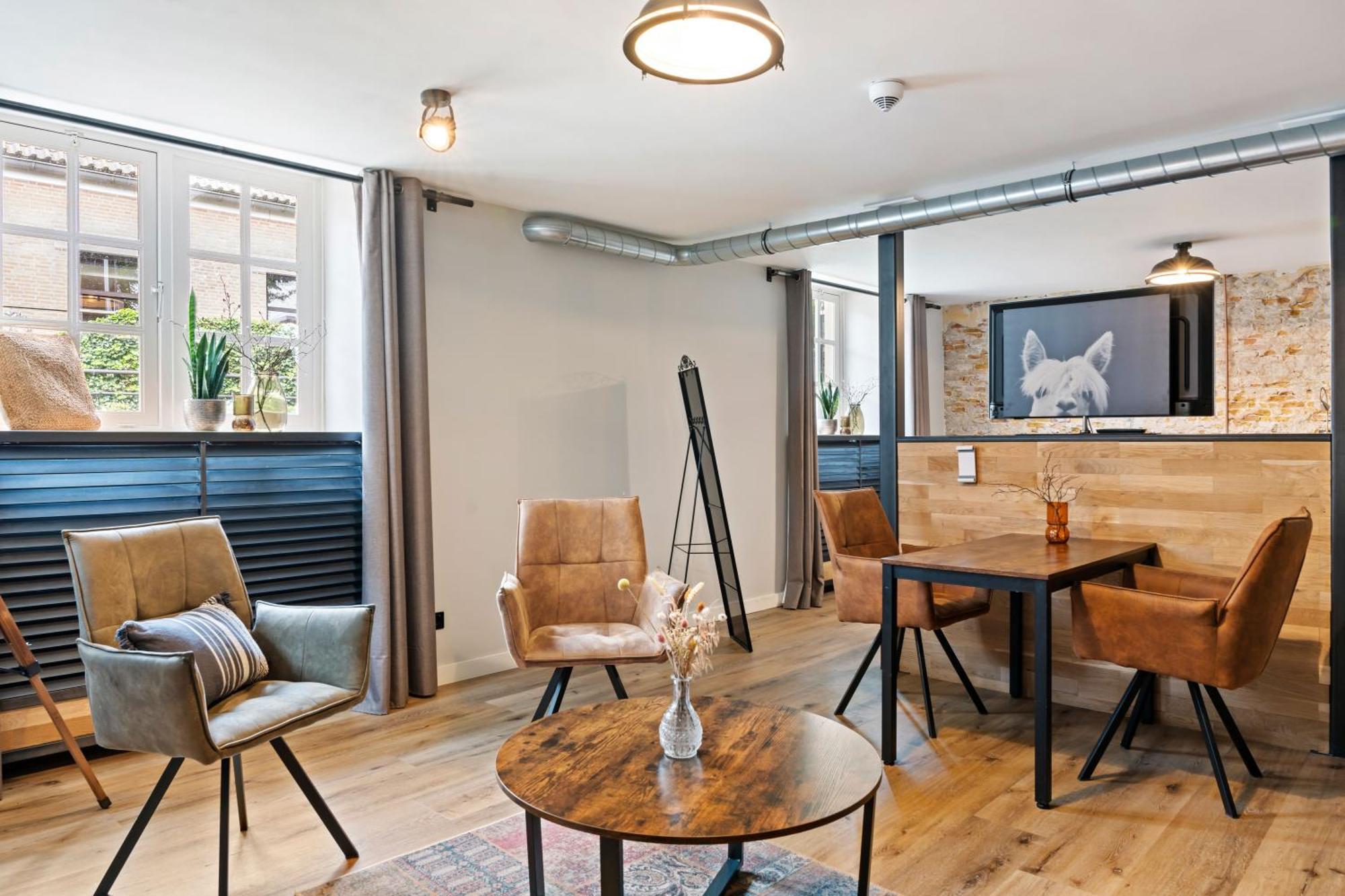 Boetiekhotel Ons Oude Raadhuis Hooge Zwaluwe Экстерьер фото
