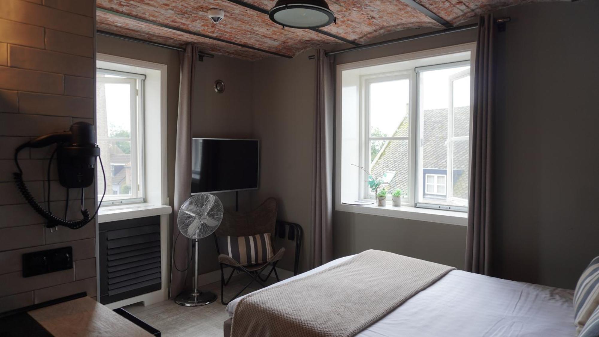 Boetiekhotel Ons Oude Raadhuis Hooge Zwaluwe Экстерьер фото